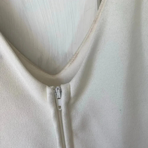 Crystal Sky Double V Neck Sleeveless Zip Back Wide Leg White Jumpsuit Women's M - Picture 11 of 12